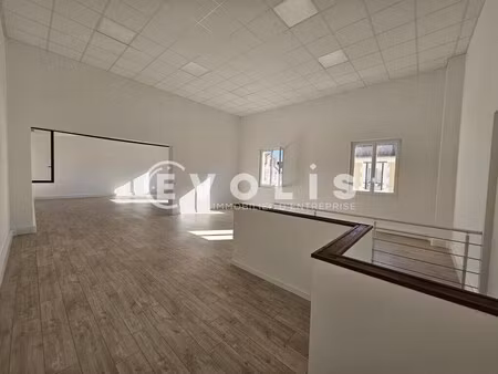 location bureaux 169 m²