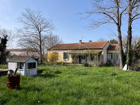 a vendre - en exclusivite - althen des paluds - maison type 4
