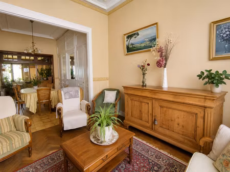 maison semi-bourgeoise 4 chambres