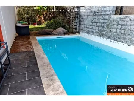 à vendre - maison t5 récente avec piscine