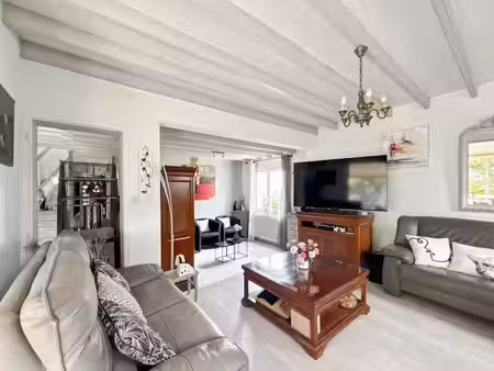 vente propriété 4 pièces 142 m² à les clouzeaux (85430)  269 000 €