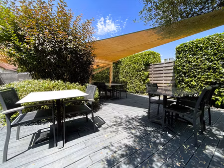 maison avec partie commerciale