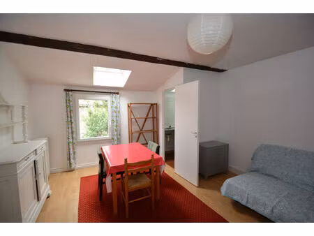 location appartement 1 pièce 26m²