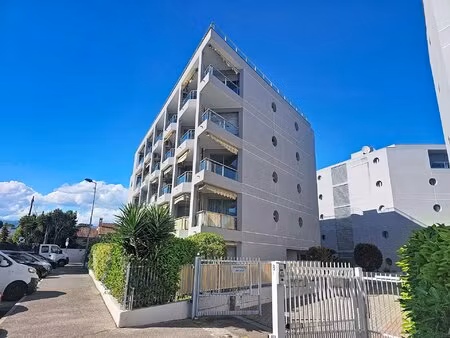 exclusivité – 2p cagnes-sur-mer – vue mer – plages à pied