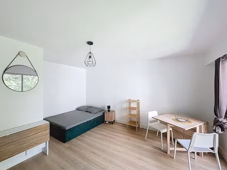 location meublée appartement 1 pièce 29.46 m² à fontenay-aux-roses (92260)  915 €