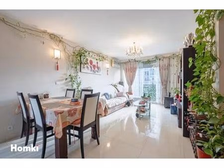 appartement t4 de 86 m2 à marseille 13001