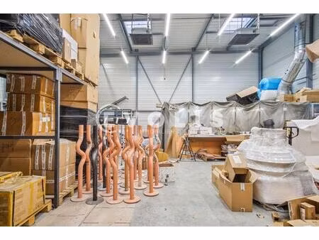 vente local d'activités 388 m² à 851 m²