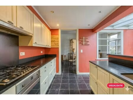 uniek huis met 3 slaapkamers en garage op toplocatie!