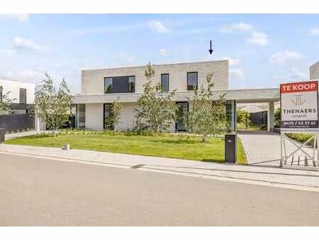 moderne nieuwbouwwoning met hoogwaardige afwerking in wil...