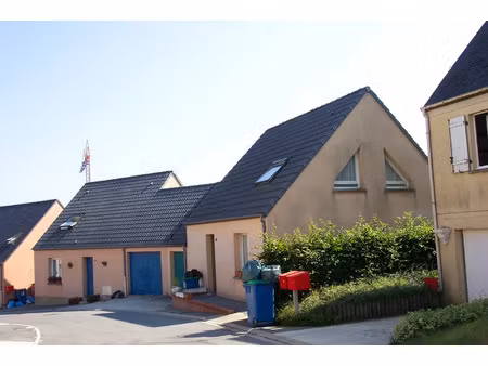 belle maison de t4 avec terrain et garage communicant