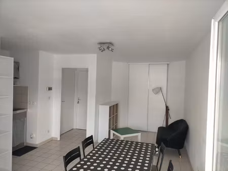 appartement meublé de 29 m2 avec balcon et parking