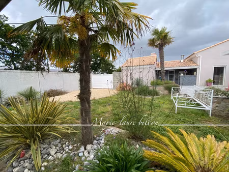 maison à vendre givrand 5 pièce(s) 150m2 393 750€