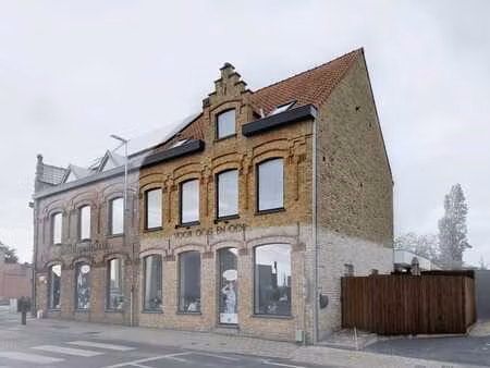 appartement en duplex avec 3 chambres  terrasse et emplacem