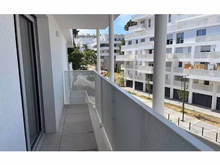 location appartement  26.44 m² t-1 à marseille 10  580 €