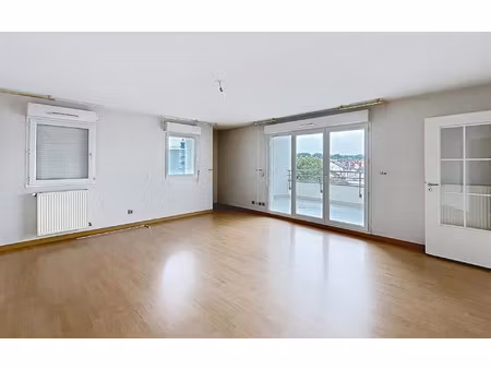 location appartement  m² t-4 à nancy  1 170 €