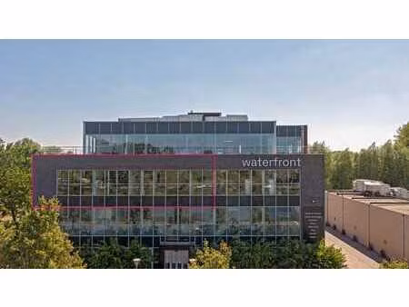 kantoor van 337 m² aan de zuiderlaan te gent