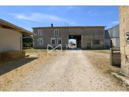 en vente ferme 160 m² – 299 000 € |nubécourt
