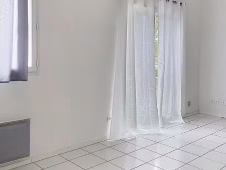 location appartement 2 pièces 42m² st andre de cubzac 33240