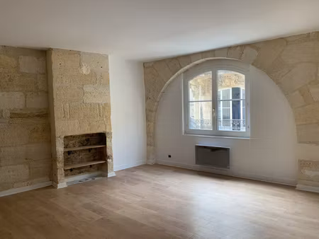 location appartement 4 pièces 76m² bordeaux 33000