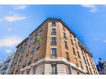 2 pieces en tres bon etat a clichy -