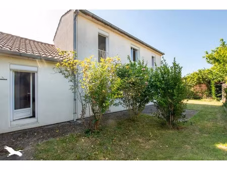 vente maison 4 pièces 132 m² à frouzins (31270)  272 896 €