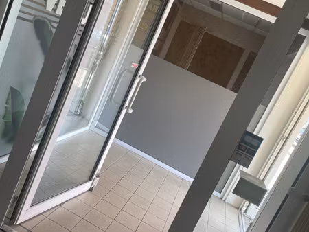 girardi immobilier vous présente ce beau bâtiment à usage d'