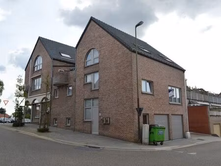 appartement à louer à beringen € 750 (lox1t) - era de piramide (beringen) | zimmo