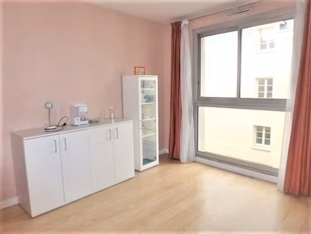 studio meublé en résidence proche du centre ville