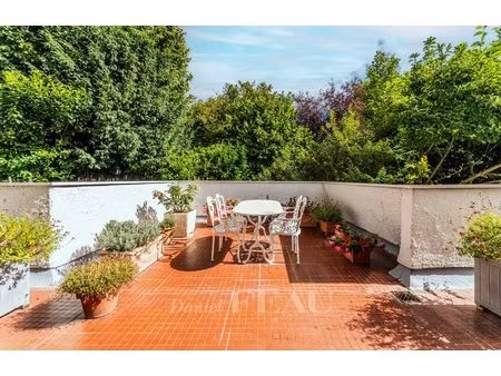 saint-cloud - montretout - triplex dernier étage  3 chambres  127 m² de terrasses.