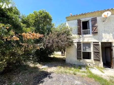 vente maison à arles (13104) : à vendre / 70m² arles