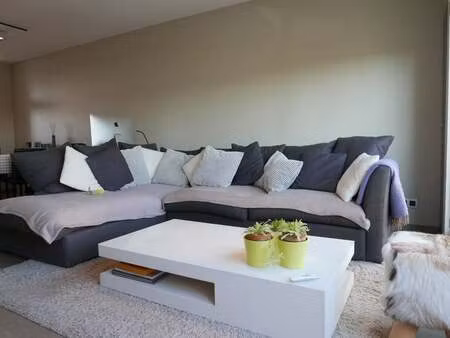 appartement à louer à sint-joris € 850 (lox1x) - era vandille | zimmo