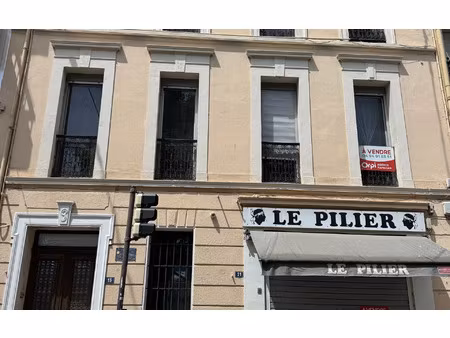 appartement toulon 90 m² t-4 à vendre  133 000 €