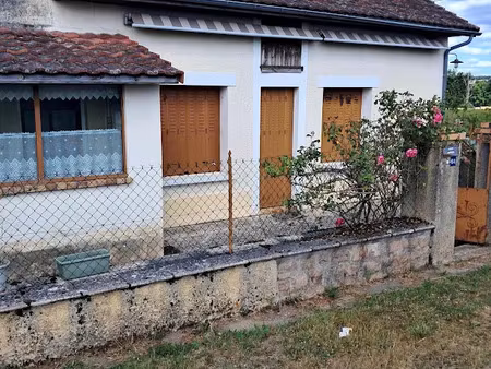 vente maison 3 pièces 100 m² à lapalisse (03120)  93 000 €
