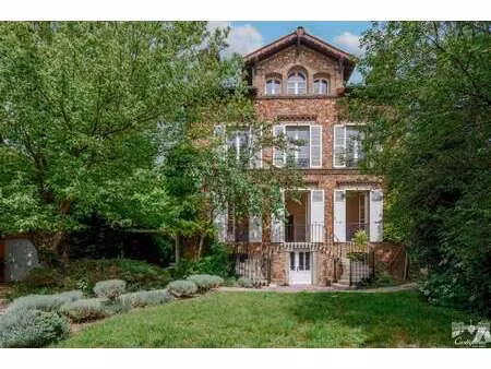 vente maison à sèvres (92310) : à vendre / 300m² sèvres