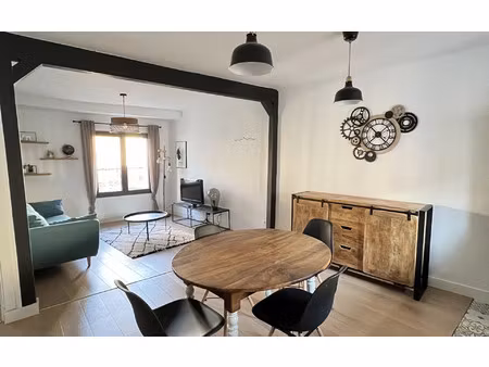 location appartement  44.5 m² t-2 à marseille 9  790 €