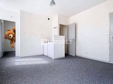 location appartement 2 pièces à saint-aubin-lès-elbeuf (76410) : à louer 2 pièces / 28m² s