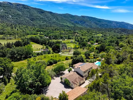 vente maison 8 pièces 295 m² à vauvenargues (13126)  1 560 000 €