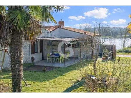 vente maison à lairoux (85400) : à vendre / 147m² lairoux