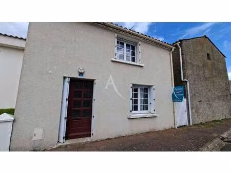 vente maison au poiré-sur-vie (85170) : à vendre / 143m² le poiré-sur-vie