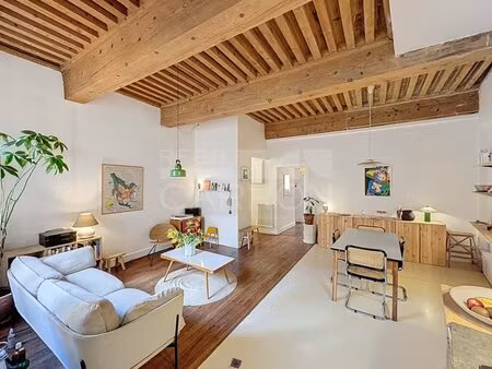 lyon 1er dans bel immeuble t4 99m² 495000€