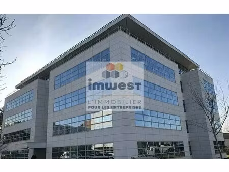 location bureaux 161 m² à 1 990 m²