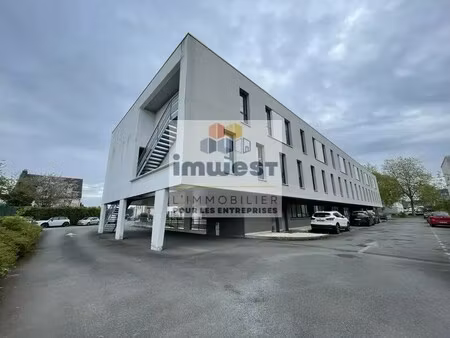 location bureaux 190 m² à 613 m²
