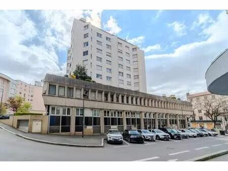 vente bureaux 1 823 m²