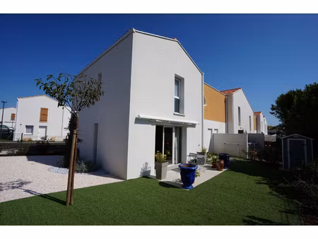 maison récente 4 pièces à vendre à royan - secteur la glacière