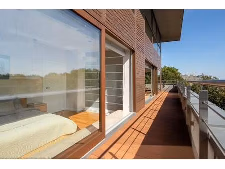 charmant appartement 4 pièces proche transports avec une terrasse de 63 m² !