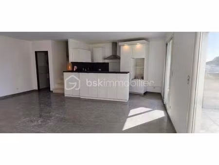 triplex de 115 m² à nimes