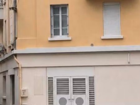 référence : 6814-tle - a vendre - local commercial rénové - les sablettes - libre d'activi
