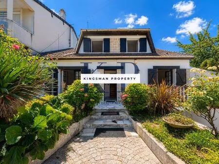 maison de 6 pièces de luxe en location à montreuil  france