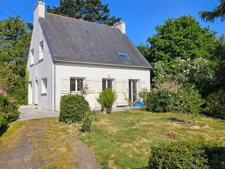 maison au calme sur 3300 m2 de terrain arboré