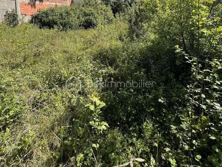 terrain de 256 m²